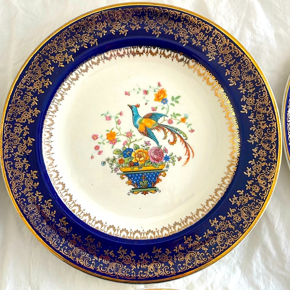 Century by Salem 23k Gold trim 7 inch plates.